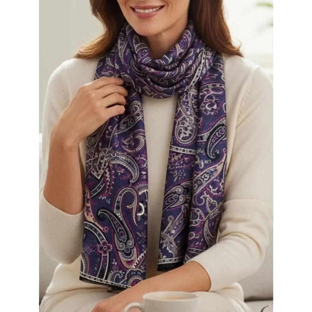 VTG Accessory Street Oscar de la Renta Large Paisley Square Wool Scarf